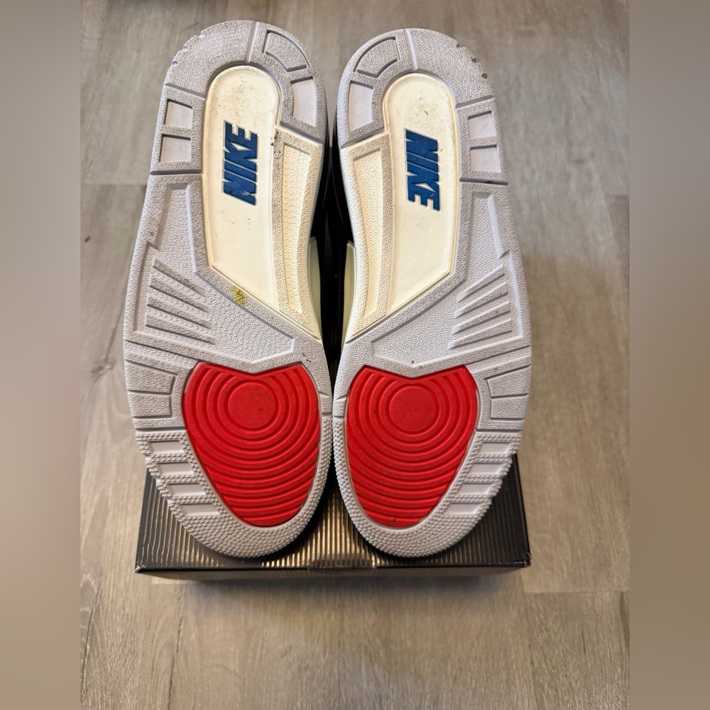 Jordan 3 Retro Mens 8.5 - Picture 6 of 7